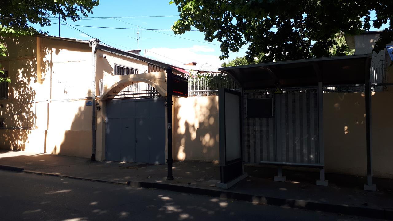 Modern Guest House Tbilisi Exteriör bild